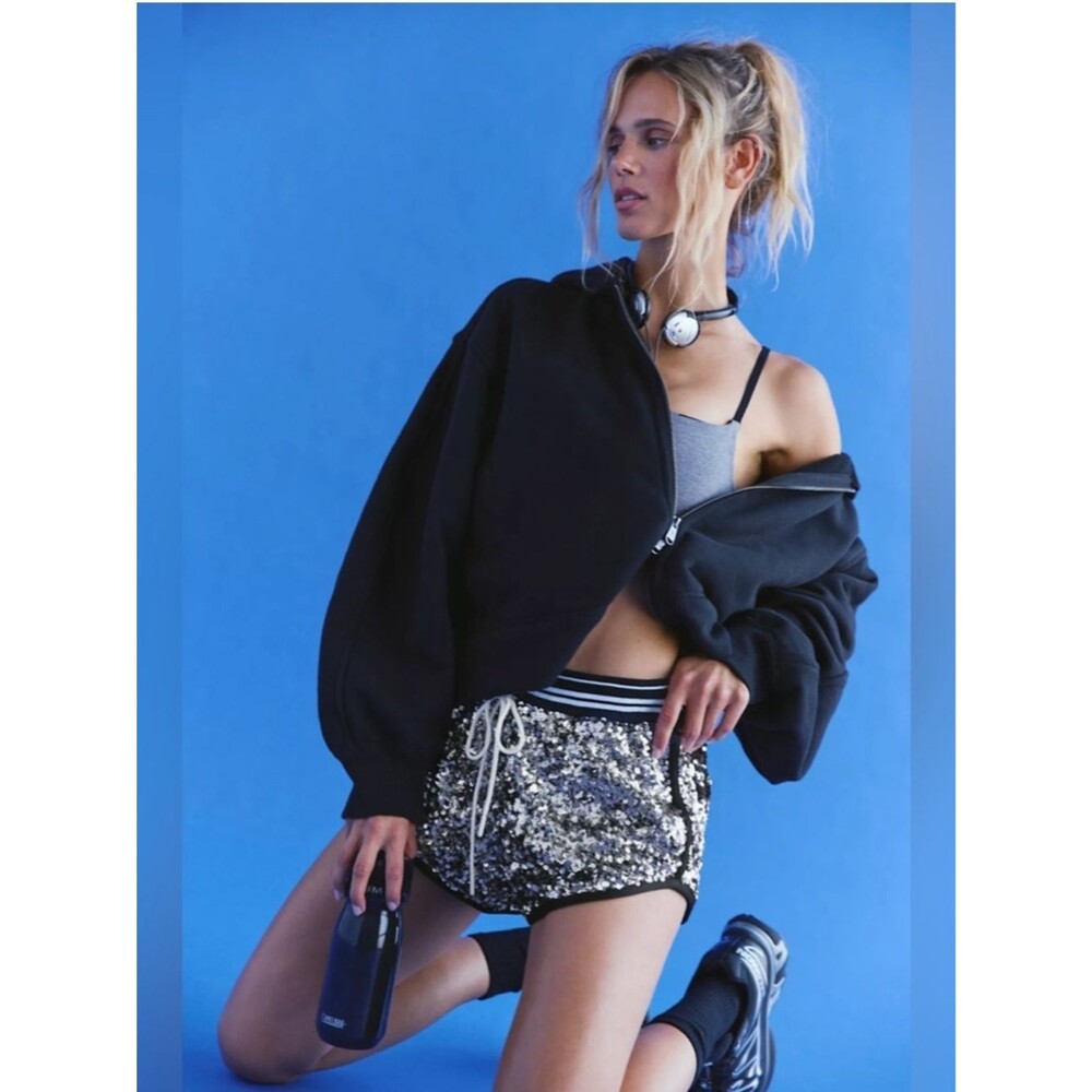 FP Free People Movment Shining Star Shorts Sz XL NWT